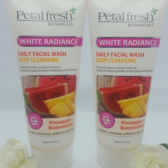 petal fresh face wash